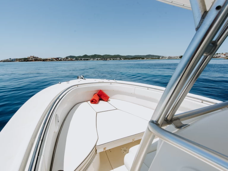 Location Bateau à moteur Robalo avec permis