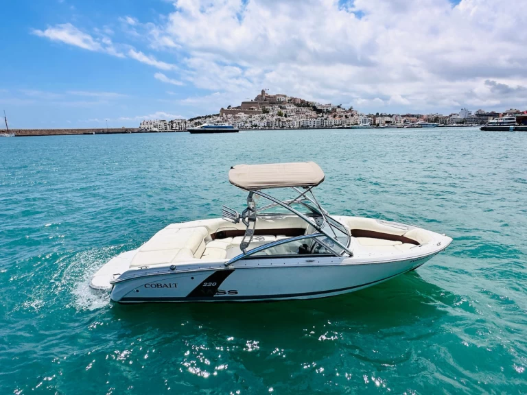 Bateau à moteur à louer à Ibiza (Ville) au meilleur prix