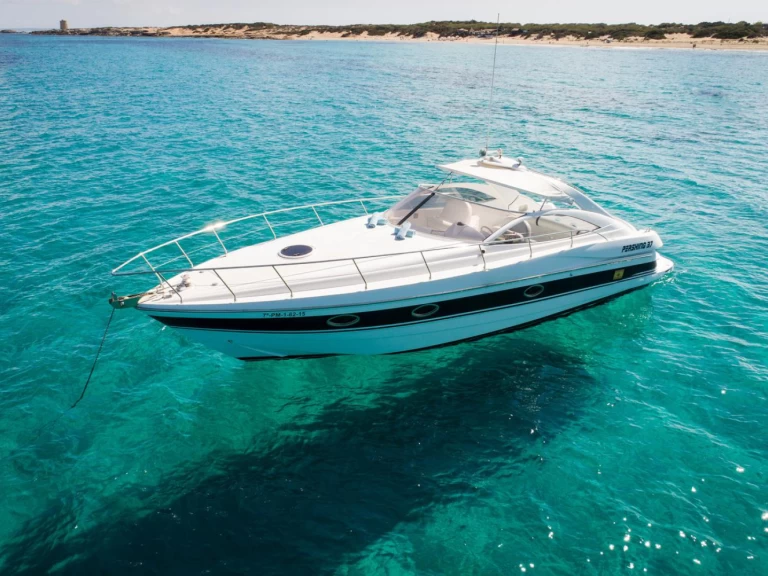 Bateau à moteur à louer à Ibiza (Ville) au meilleur prix
