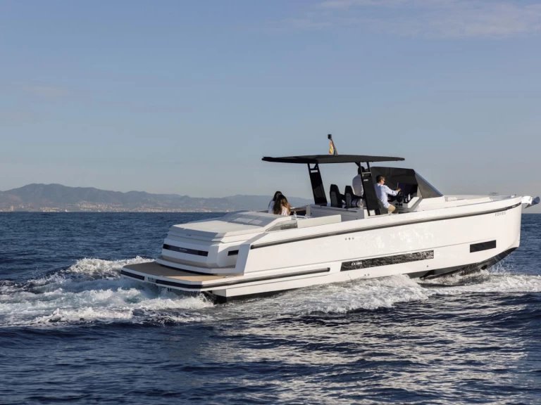 Bateau à moteur à louer à Ibiza (Ville) au meilleur prix