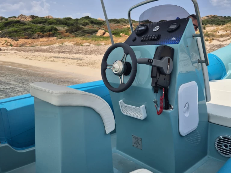 Location Semi-rigide DOMAR avec permis