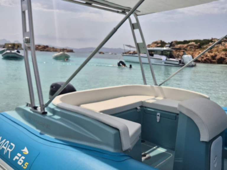 DOMAR F6.5 Tiffany a louer à Arzachena