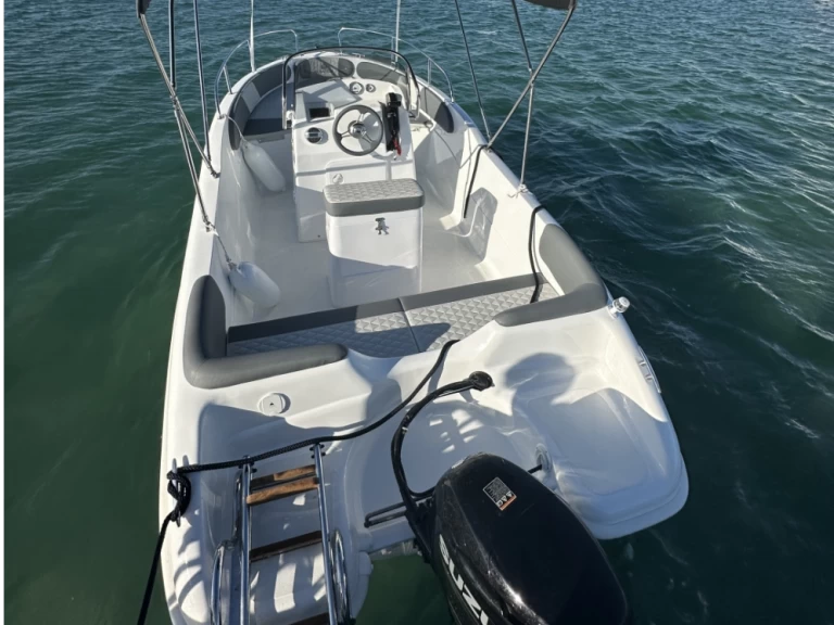 Location bateau Porto Cesareo pas cher Elegance 5,85
