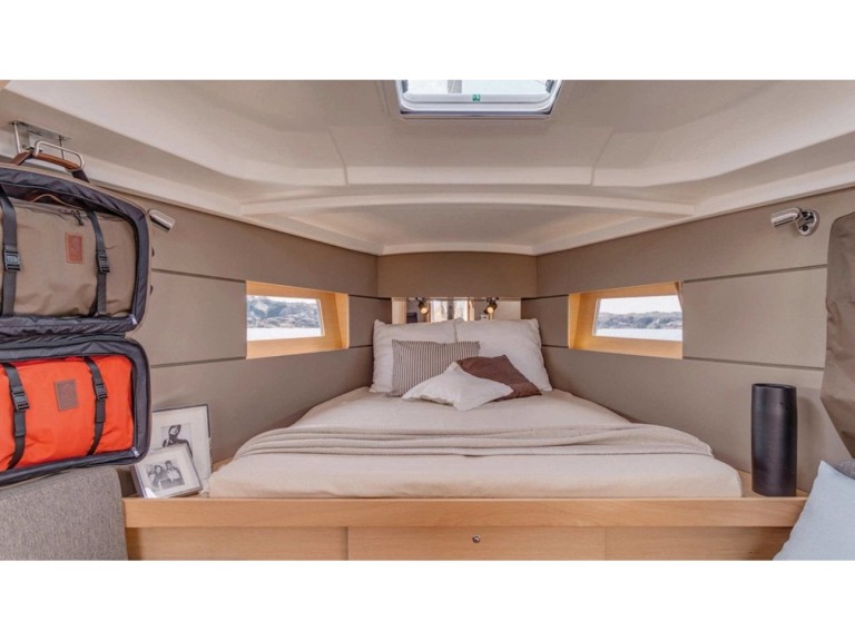 Location Voilier à Marina (Ville) - Jeanneau Sun Odyssey 389