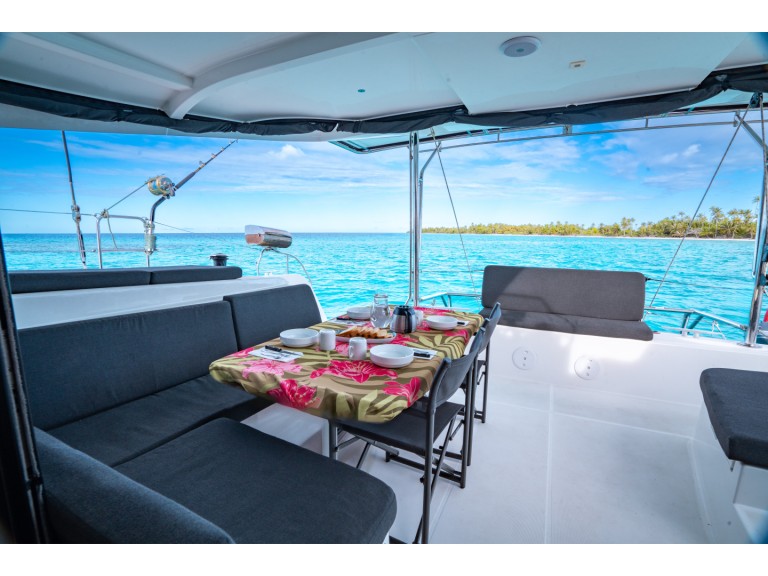 Louer Catamaran avec ou sans skipper Lagoon à Uturoa