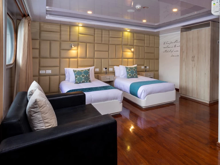 Louez un  Power Cat - Petrel Cabin à Puerto Baquerizo Moreno