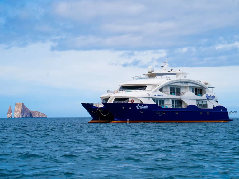 Louer Yacht avec ou sans skipper  à Puerto Baquerizo Moreno