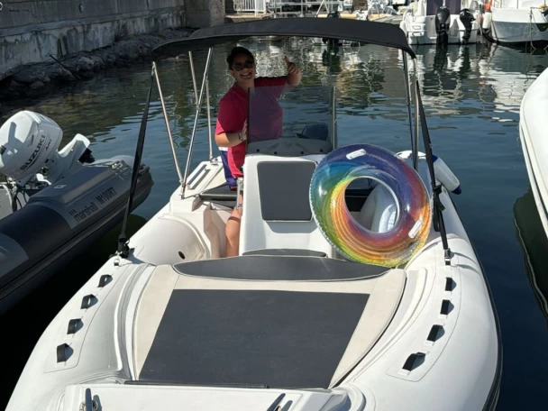Louer Semi-rigide avec ou sans skipper Almarine à Palerme