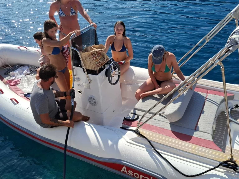 Location Semi-rigide Marel avec permis