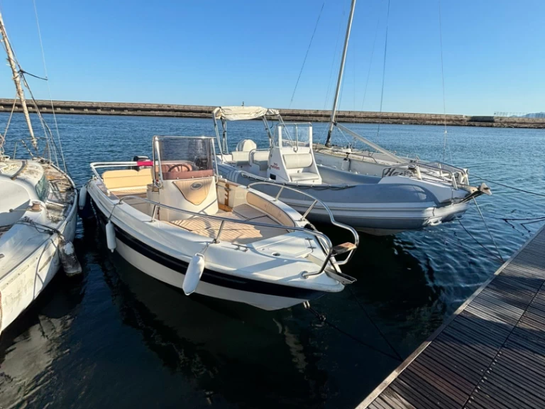 Louez un Italmar 17 à Cagliari