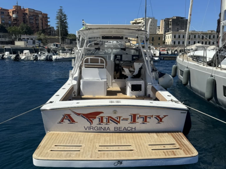 Louer Bateau à moteur avec ou sans skipper Albemarle à Saline Ioniche