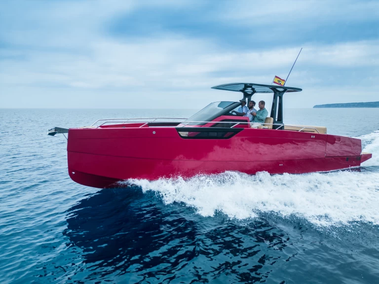 Louer Bateau à moteur avec ou sans skipper Nuva à Santa Eulària des Riu