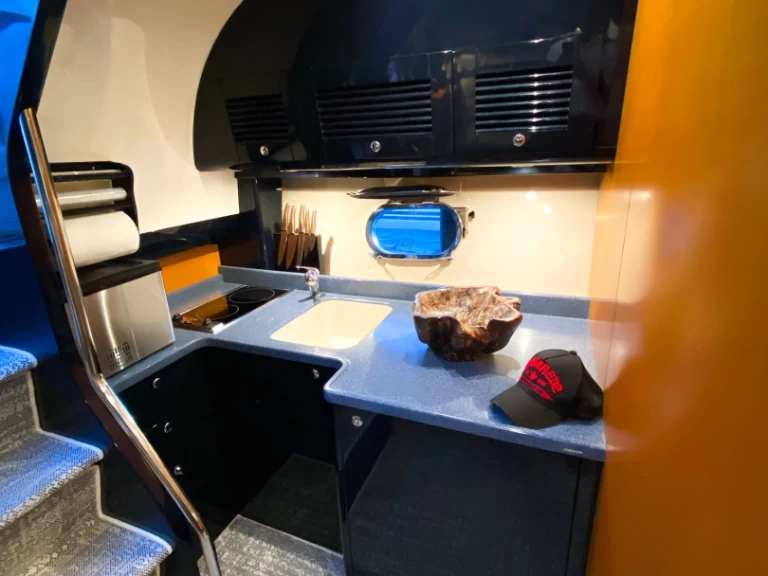 Louer Bateau à moteur avec ou sans skipper Cantieri Di Pisa à Sant Antoni de Portmany