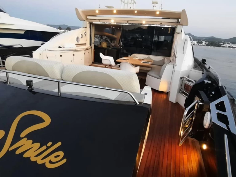 Louez un Sunseeker Predator 82 à Ibiza (Ville)
