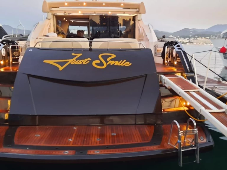 Location bateau Sunseeker Predator 82 à Ibiza (Ville) sur Samboat
