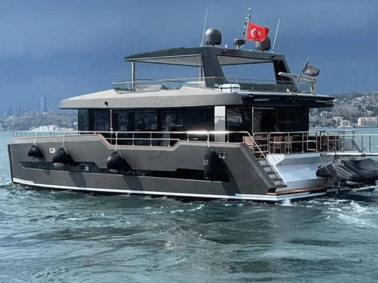 Location Catamaran à Torba - Custom Made Luxury Catamaran