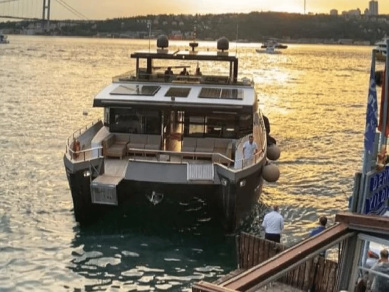 Catamaran à louer à Torba au meilleur prix
