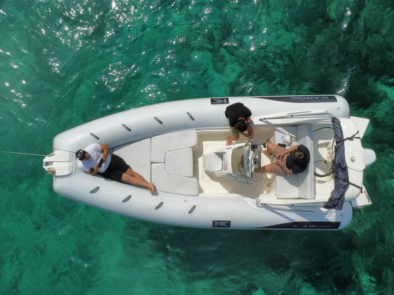Louer Semi-rigide avec ou sans skipper Kardis à Porto Rotondo