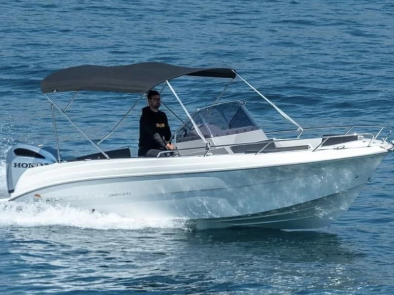 Location Bateau à moteur à Trogir - Atlantic open 670