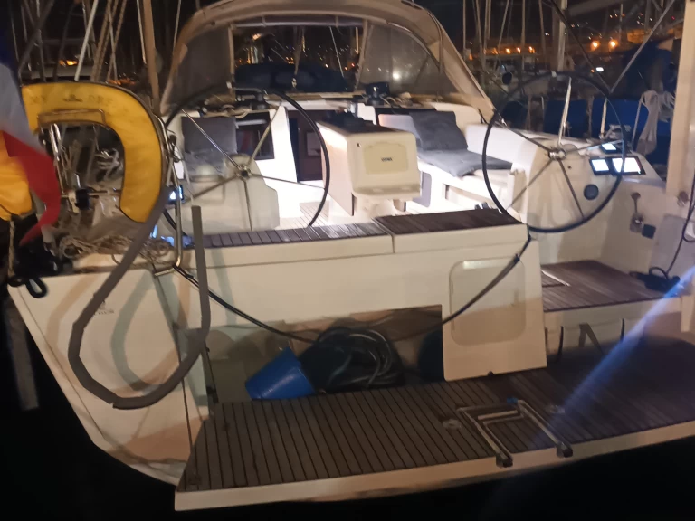 Location bateau Dufour Dufour 412 Grand Large à Toulon sur Samboat
