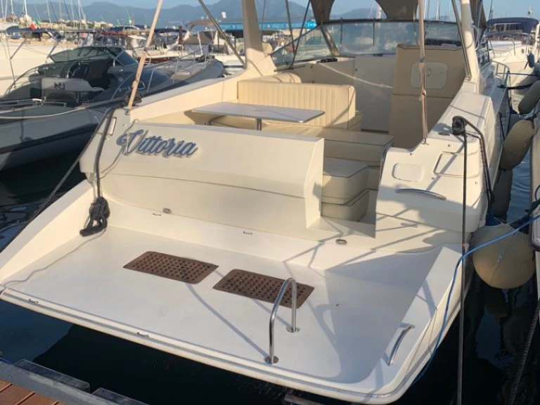 Louez un Airon Dart 36 à Porto Badino