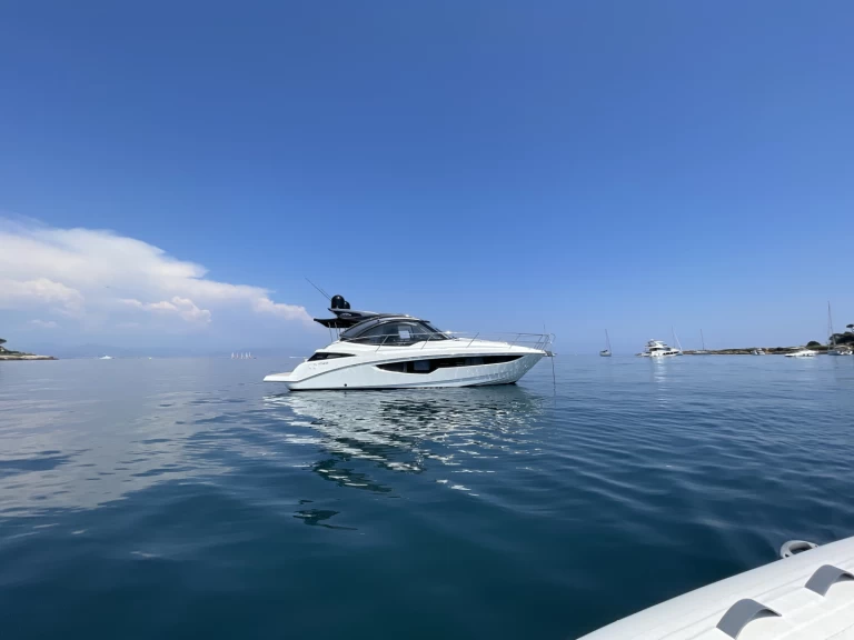 Location Yacht Galeon avec permis