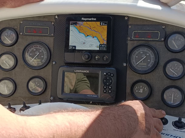 Location Bateau à moteur PRIMATIST By Bruno Abbate avec permis