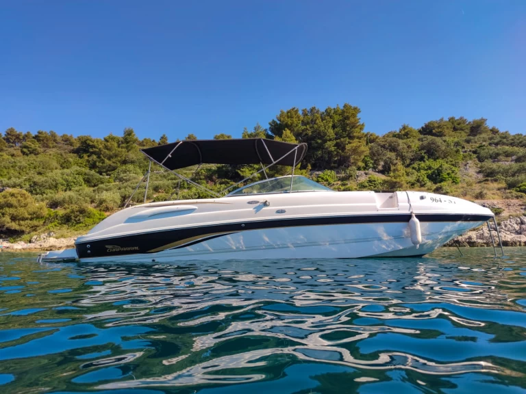 Location bateau Split pas cher Chaparral 263 Sunesta
