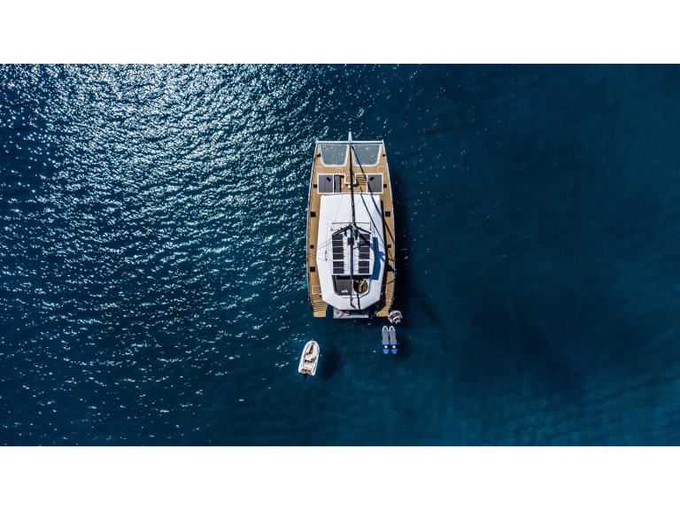 Location bateau Álimos pas cher Catamaran J-Yachts