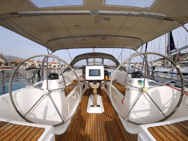 Bavaria Bavaria 43 Cruiser a louer à Jezera