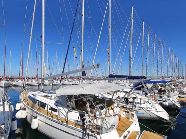 Louez un Bavaria Cruiser 37 à Murter-Kornati