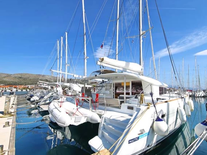 Location bateau Trogir pas cher Lagoon 400 S2
