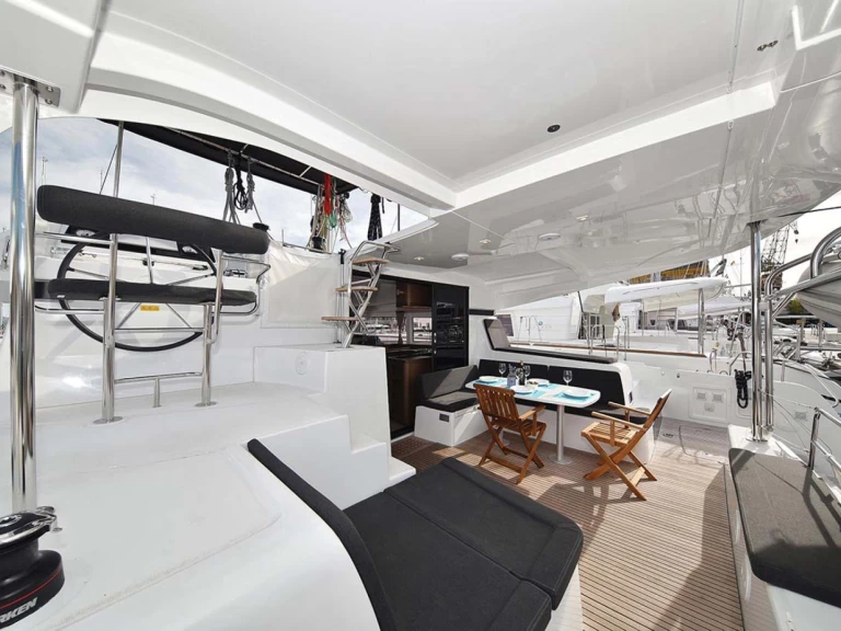 Catamaran à louer à Trogir au meilleur prix