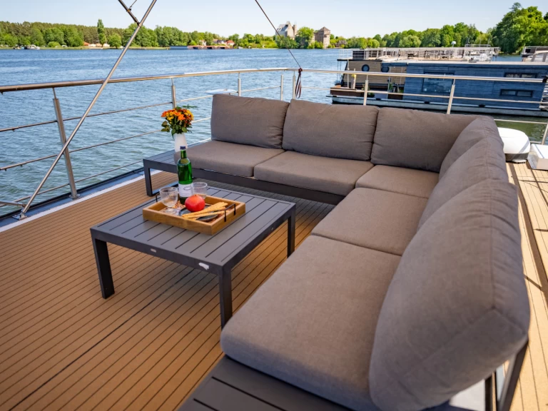 Location bateau WOMA Woma D13 à Fürstenberg/Havel sur Samboat