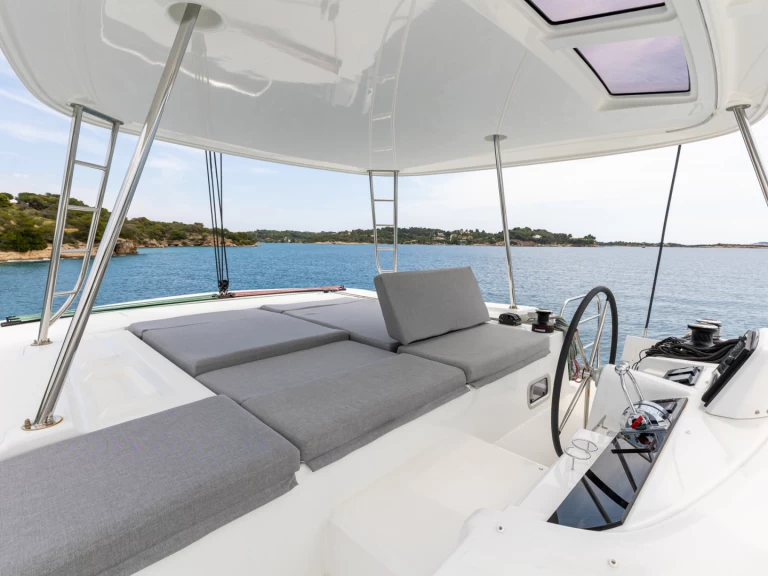 Louer Catamaran avec ou sans skipper Lagoon à Pórto Chéli