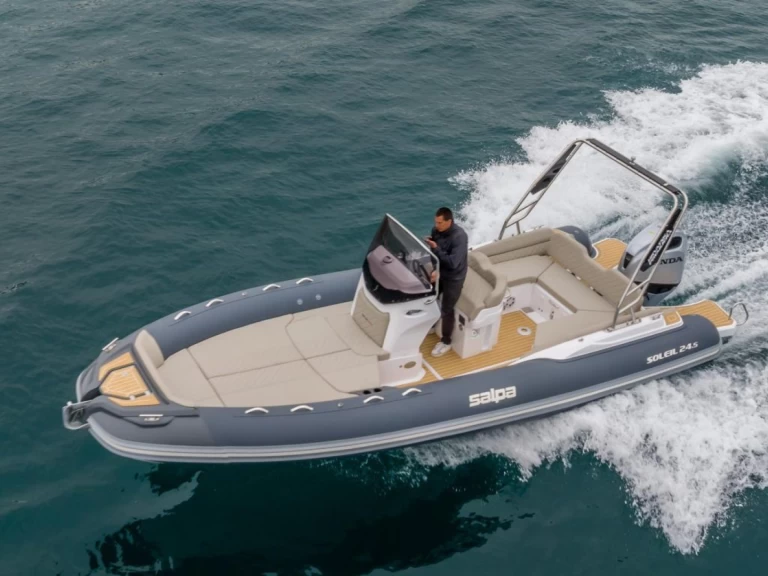 Location à Tkon - Salpa Salpa Soleil 24.5 sur SamBoat