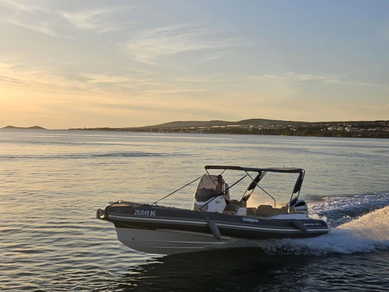 Louez un Salpa Salpa Soleil 24.5 à Tkon