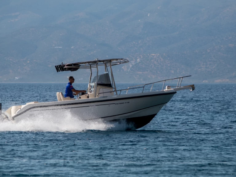 Location à Ýdra - Boston Whaler Boston Whaler 23 Outrage sur SamBoat