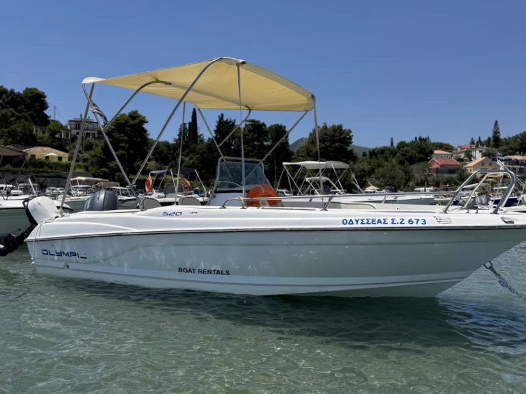 Bateau à moteur à louer à Zakynthos au meilleur prix
