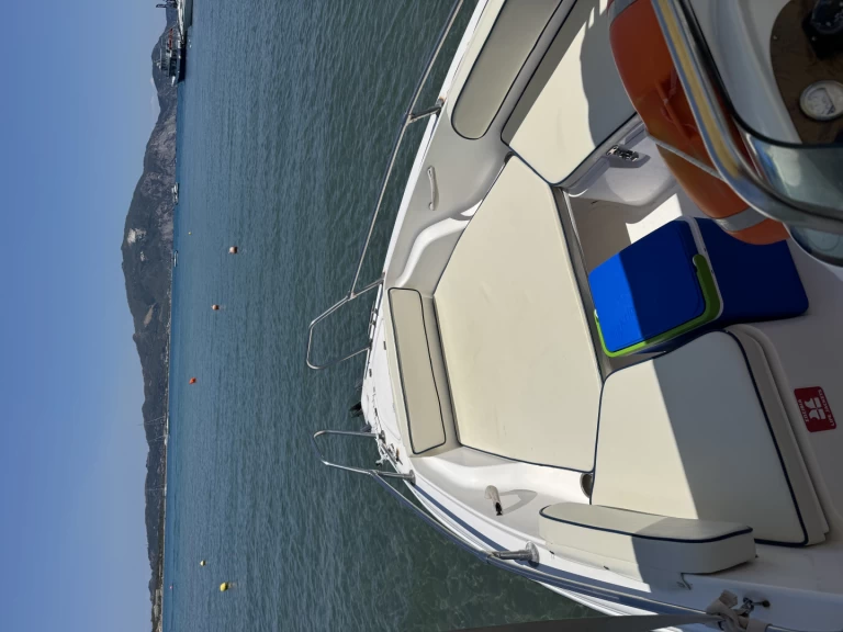 Louez un Olympic 520 à Zakynthos