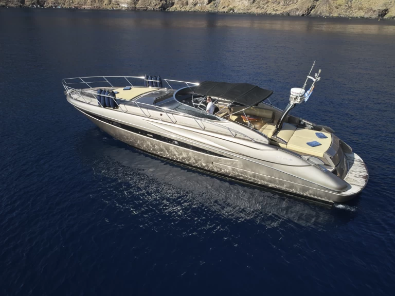 Riva RIVALE 52 a louer à Limáni Lavríou