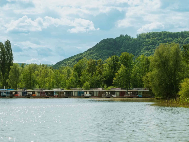 FLOATING 44 a louer à Höxter