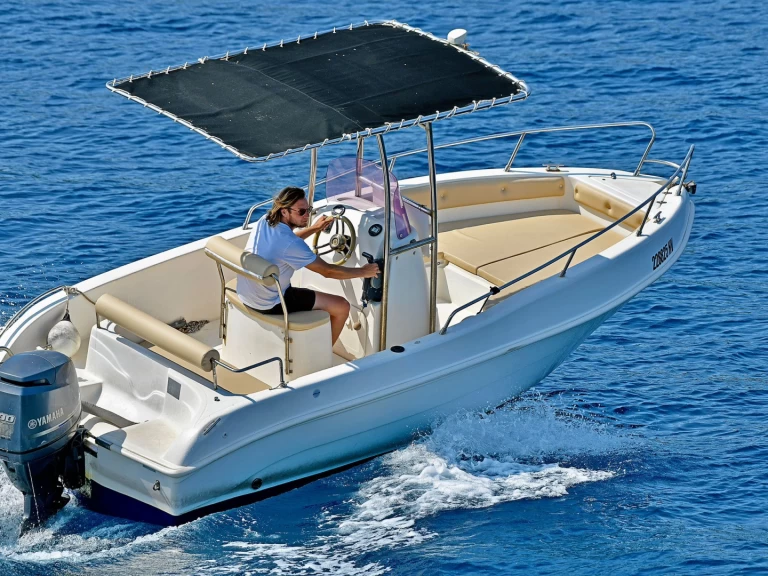 Location à Hvar - Bellingardo OPEN 550 sur SamBoat