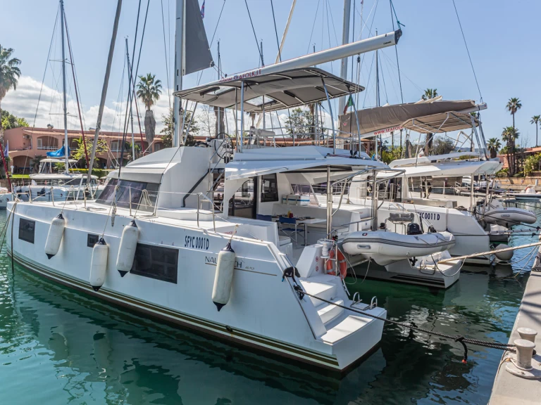 Louez un Nautitech Nautitech 46 Fly à Furnari