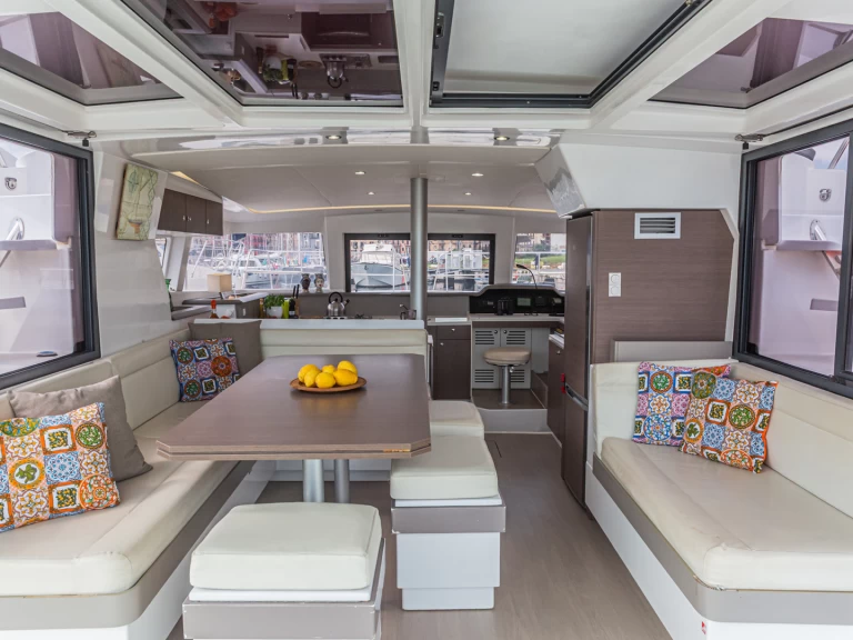 Louer Catamaran avec ou sans skipper Bali Catamarans à Palerme