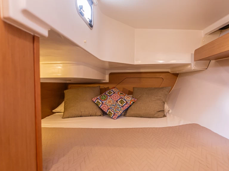 Jeanneau Sun Odyssey 319 a louer à Palerme