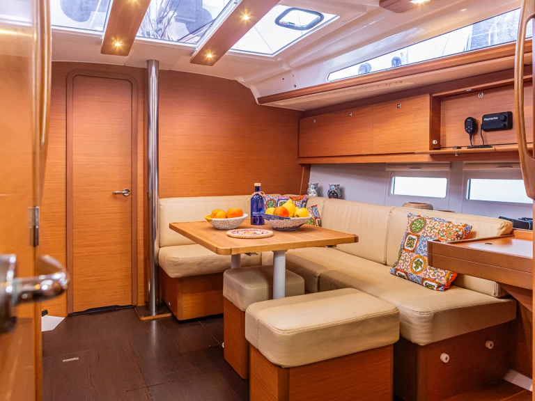 Location à Palerme - Dufour Dufour 390 Grand Large sur SamBoat