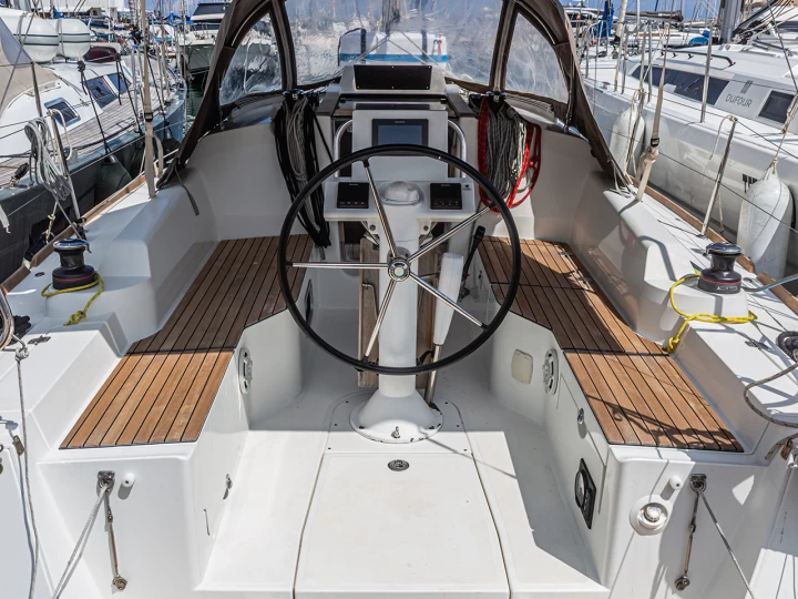 Location Voilier Jeanneau avec permis