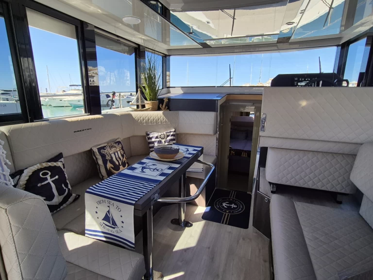 Location Bateau à moteur à Puerto Banús - Cobra Maestro 42
