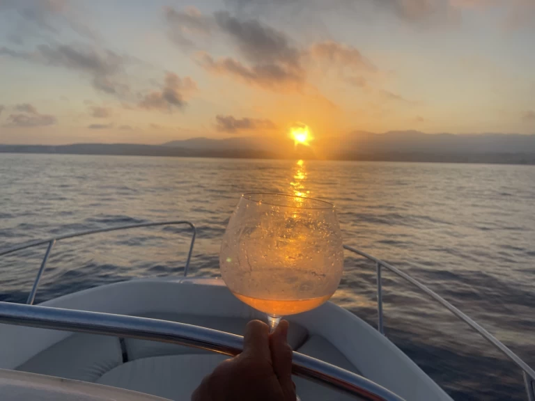 Location Bateau à moteur Bénéteau avec permis